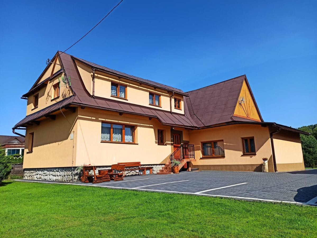 Brzoskwiniowy Dom Appartement Banska Nizna Buitenkant foto