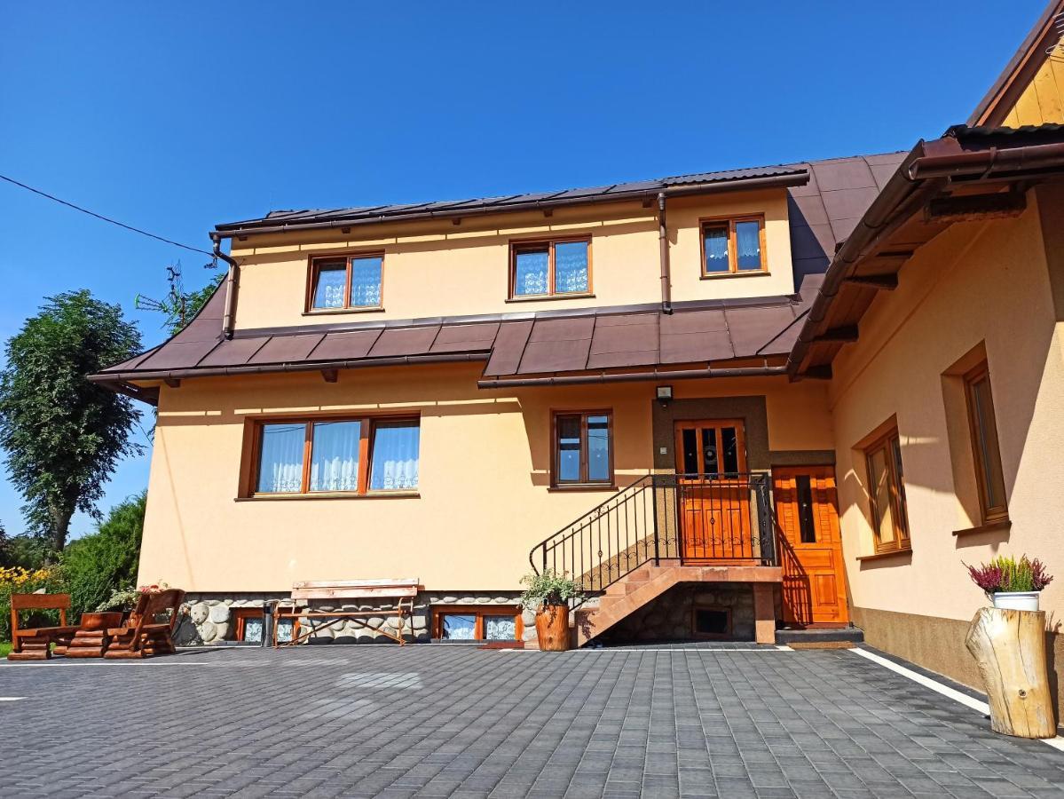 Brzoskwiniowy Dom Appartement Banska Nizna Buitenkant foto